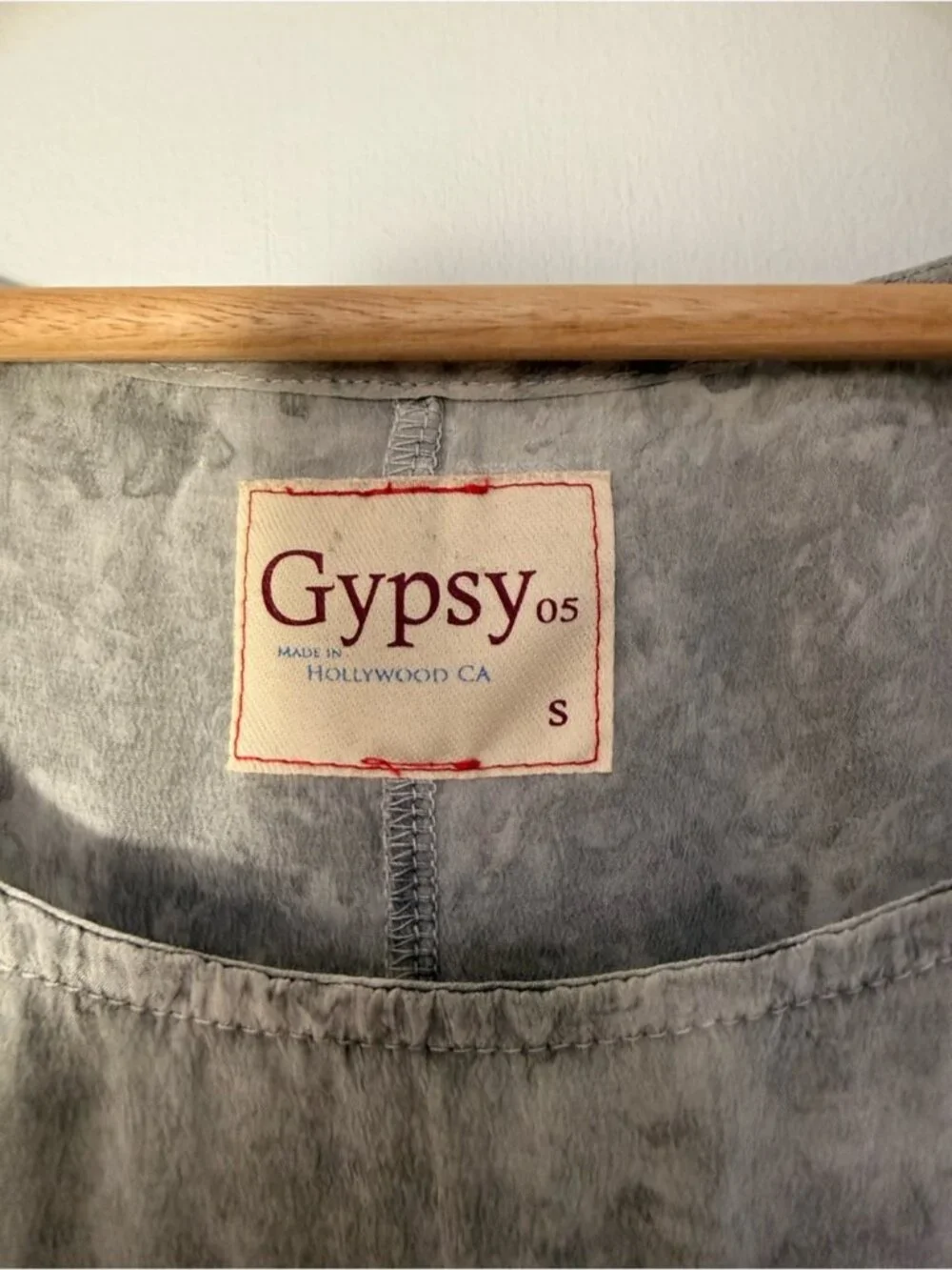 Gypsy 05 Silk Made In US Washed Gray Cold-Shoulder Mini Dress Size S - Picture 7 of 8